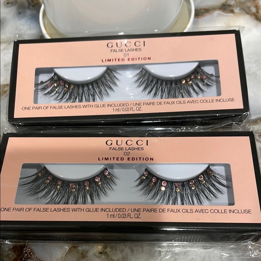 Gucci Black False Eyelashes for Dramatic Volume
